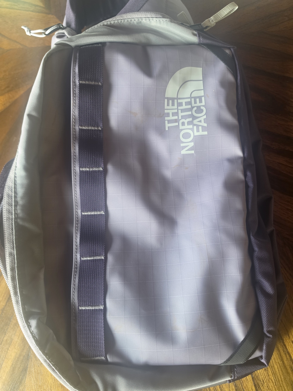 The North Face Men's Lilac ENDLESS DUSK Crossbody Sling Bag - UNUSED - Picture 16 of 16
